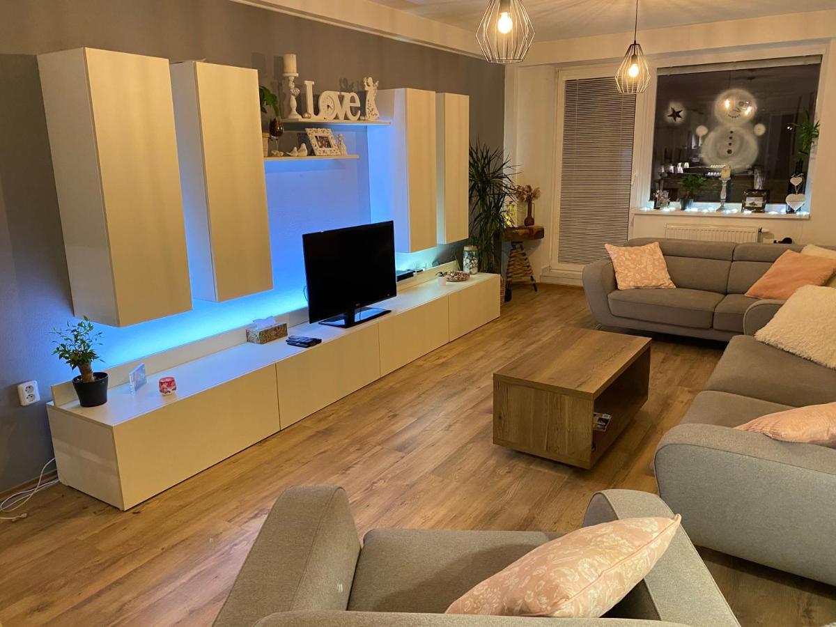 Apartman Slnecna Terasa S Vlastnym Parkovanim Na 2 Auta Apartment Zilina Luaran gambar