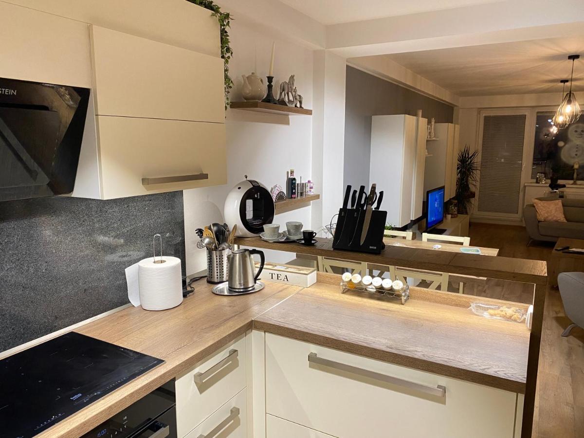 Apartman Slnecna Terasa S Vlastnym Parkovanim Na 2 Auta Apartment Zilina Luaran gambar