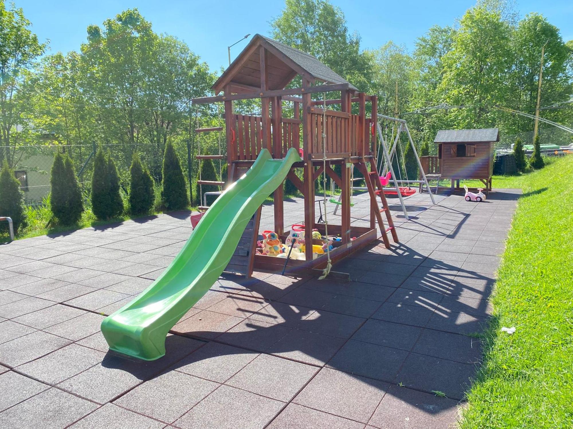 Apartman Slnecna Terasa S Vlastnym Parkovanim Na 2 Auta Apartment Zilina Luaran gambar